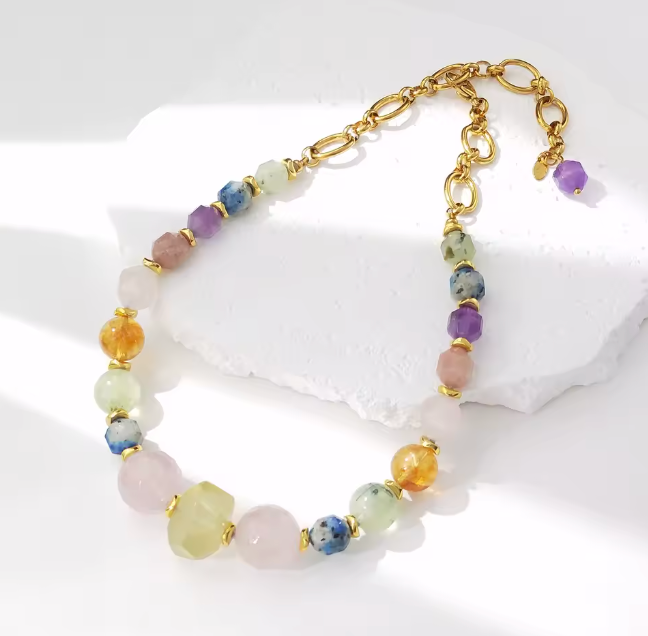Collana con aura di luce di giada