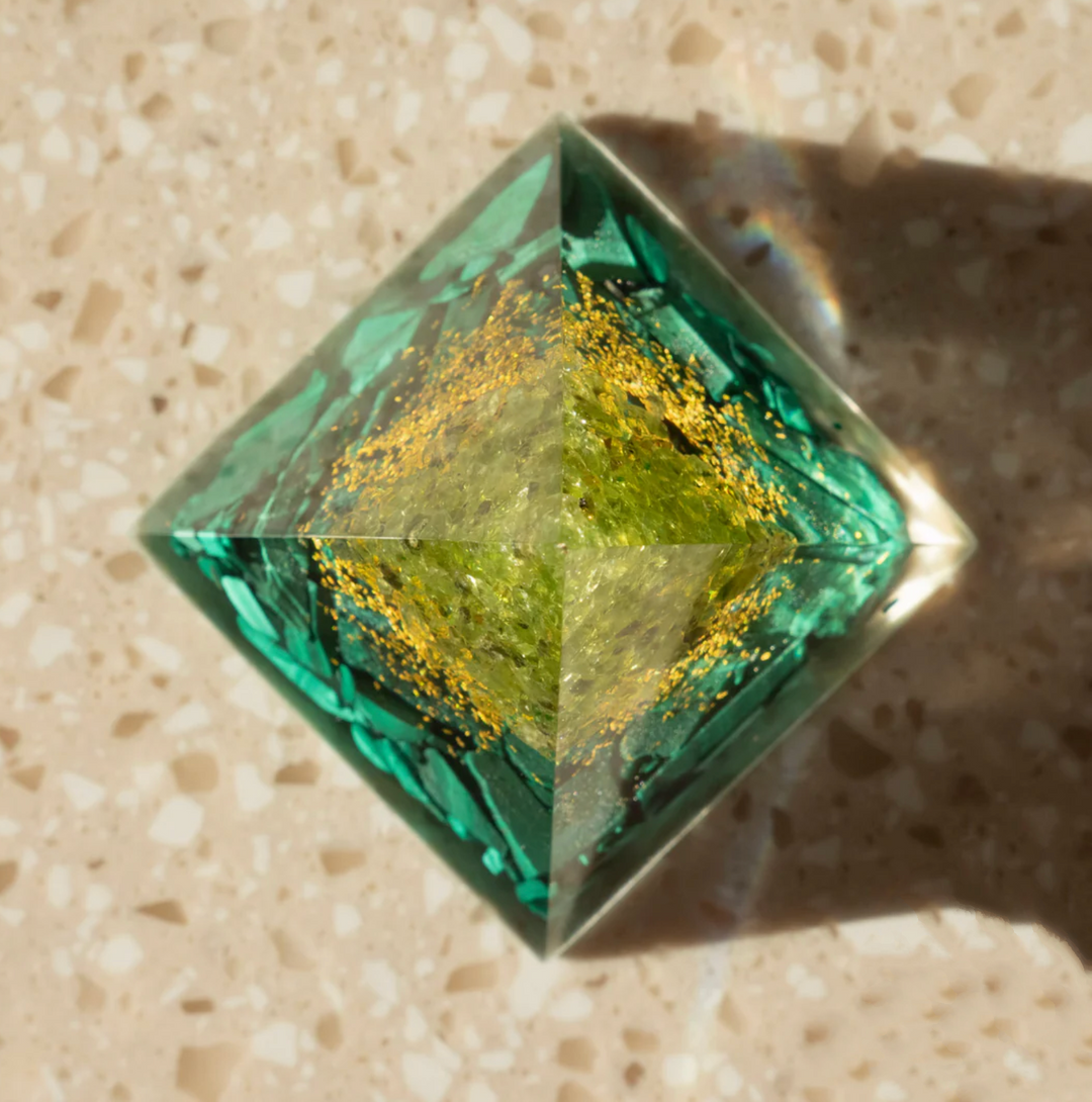 Albero della vita in malachite - Piramide di orgonite