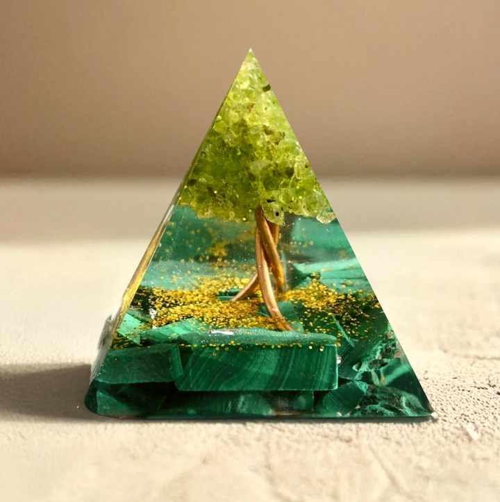 Albero della vita in malachite - Piramide di orgonite