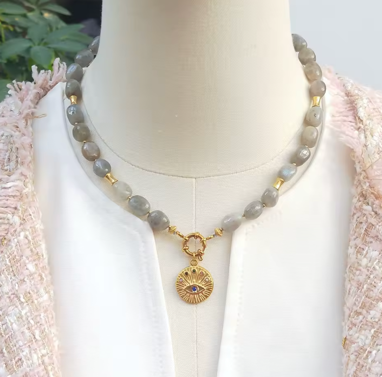 Collana con occhio di labradorite