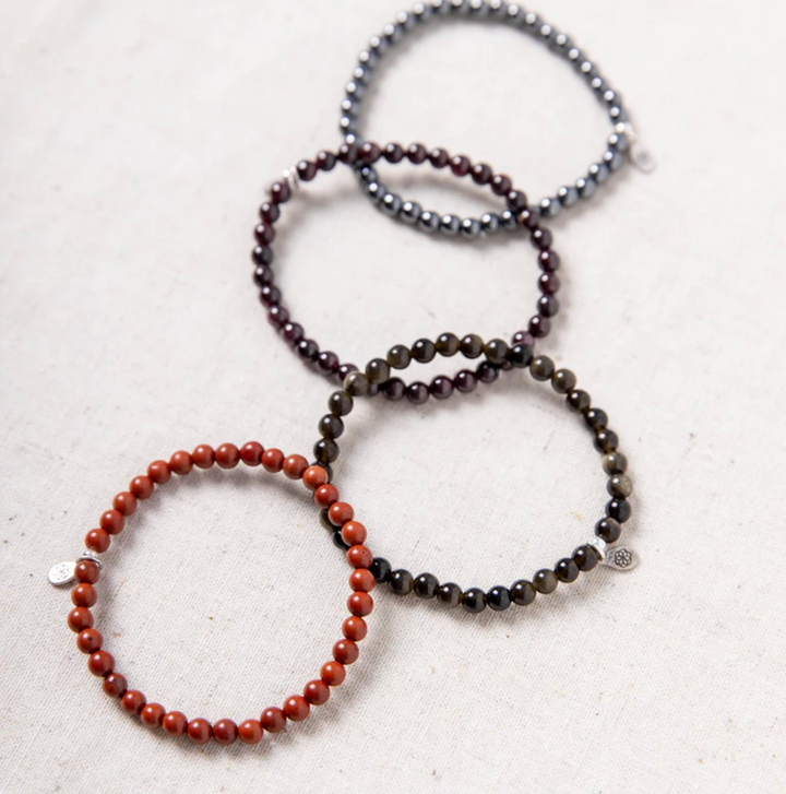 Set di braccialetti: stabilità e protezione dalla negatività