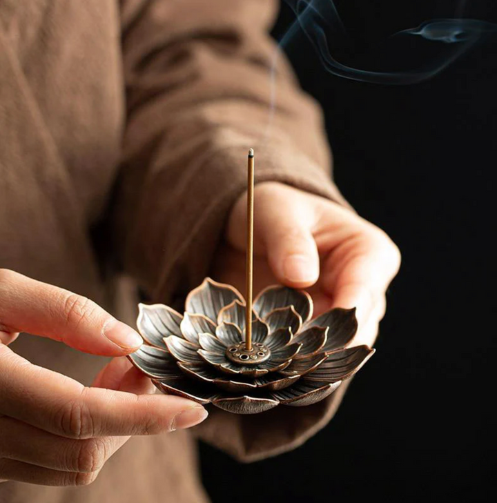 Lotus-Räucherstäbchenhalter
