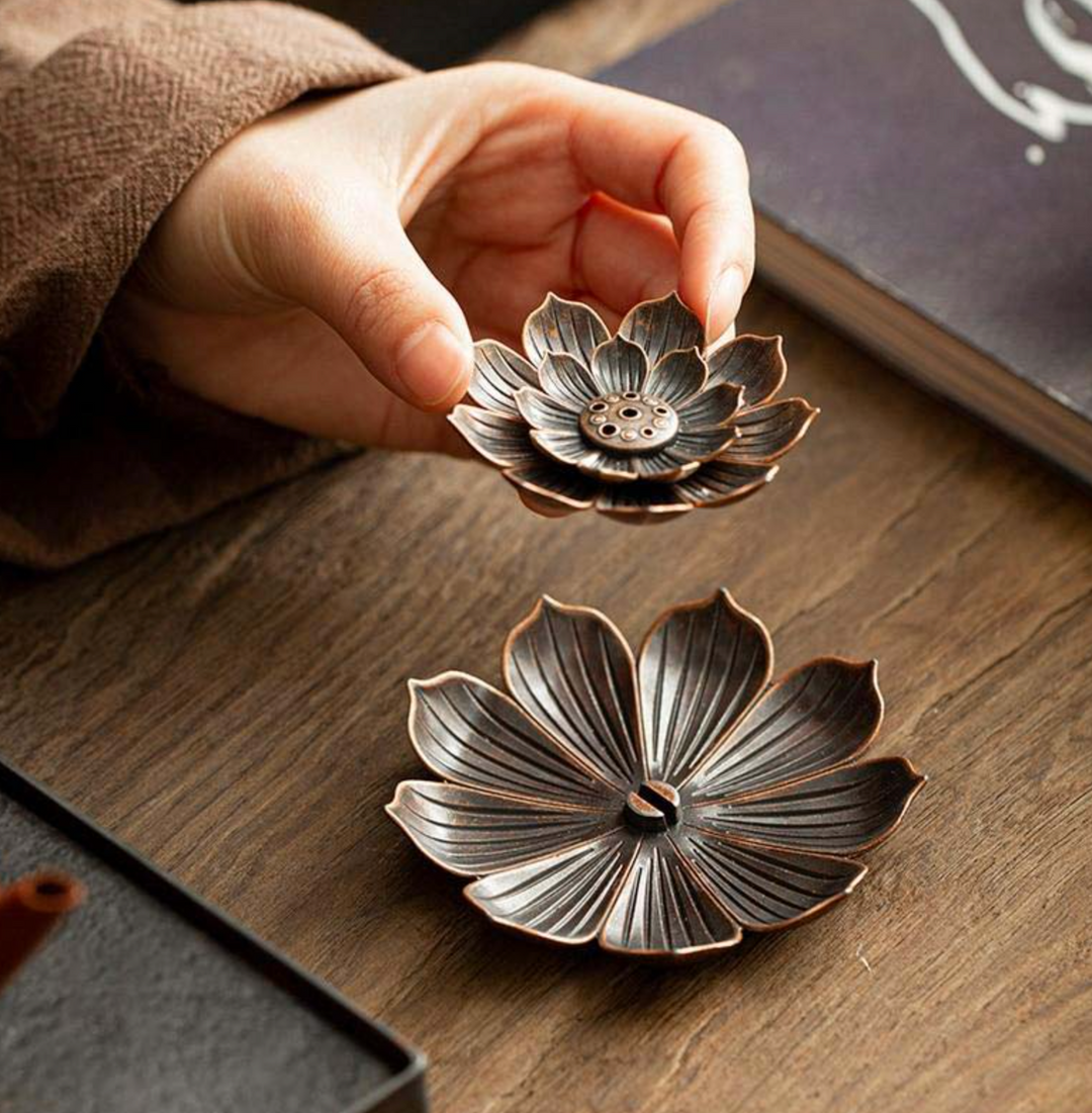 Lotus-Räucherstäbchenhalter