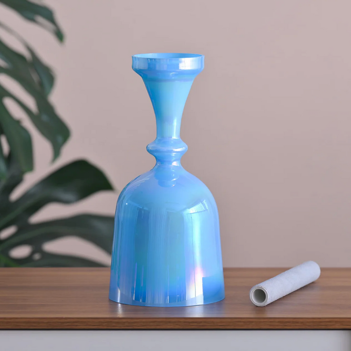 Blue Serenity Kristallklangschale mit Stiel aus Quarz