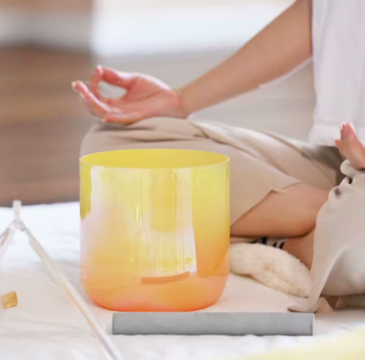 Kristall-Klangschale aus Quartz "Golden Sunrise"