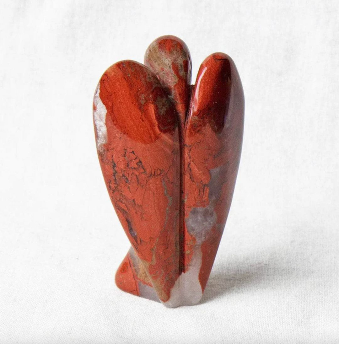 Schutzengel-Figur aus Rotem Jaspis