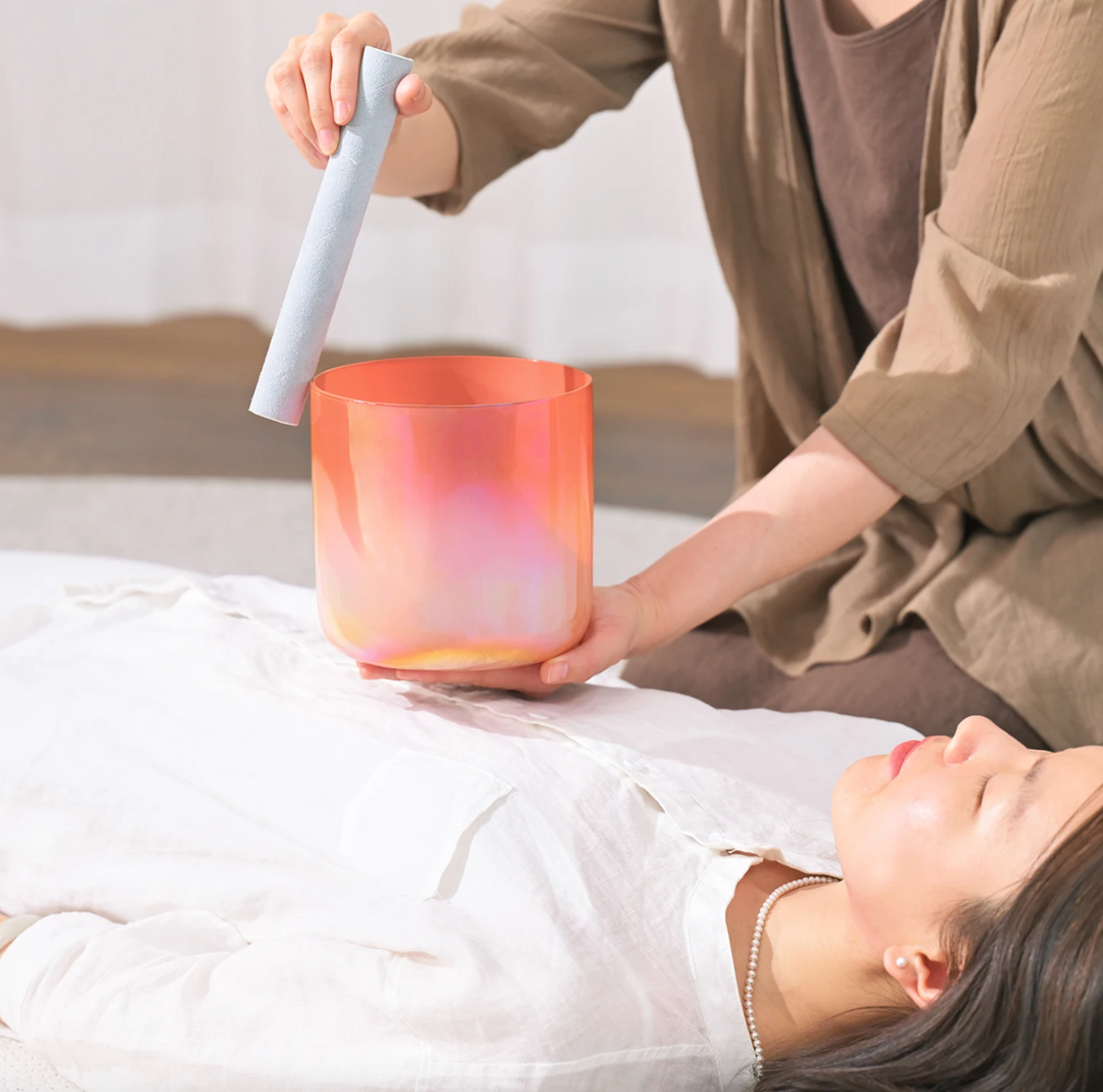 Kristall-Klangschale aus Quartz "Orange Aura"