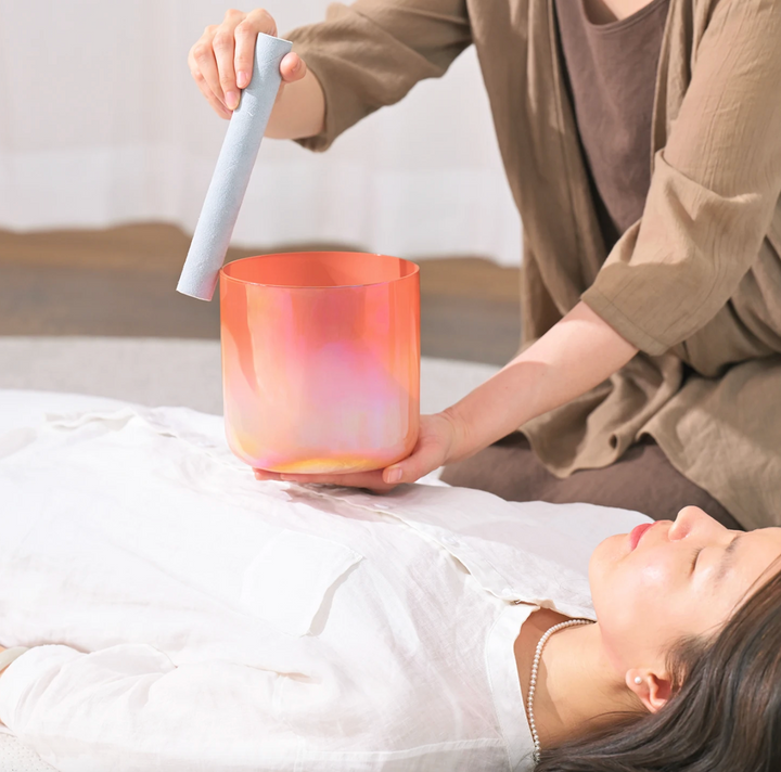 Kristall-Klangschale aus Quartz "Orange Aura"