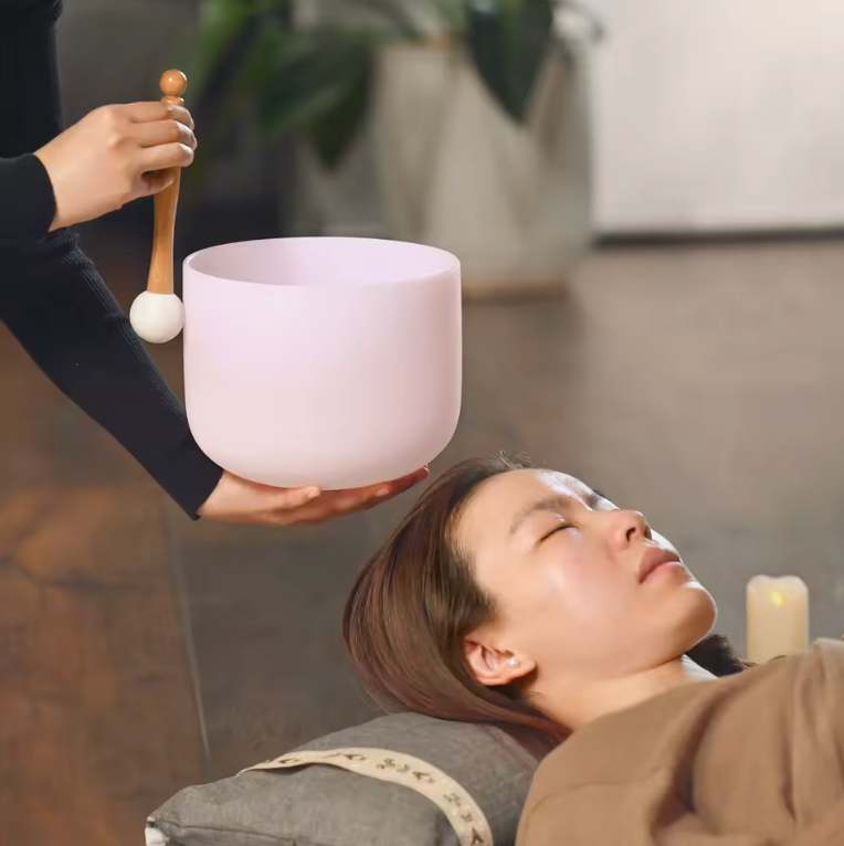 Kristall-Klangschale aus Rosenquarz – Rose Fusion