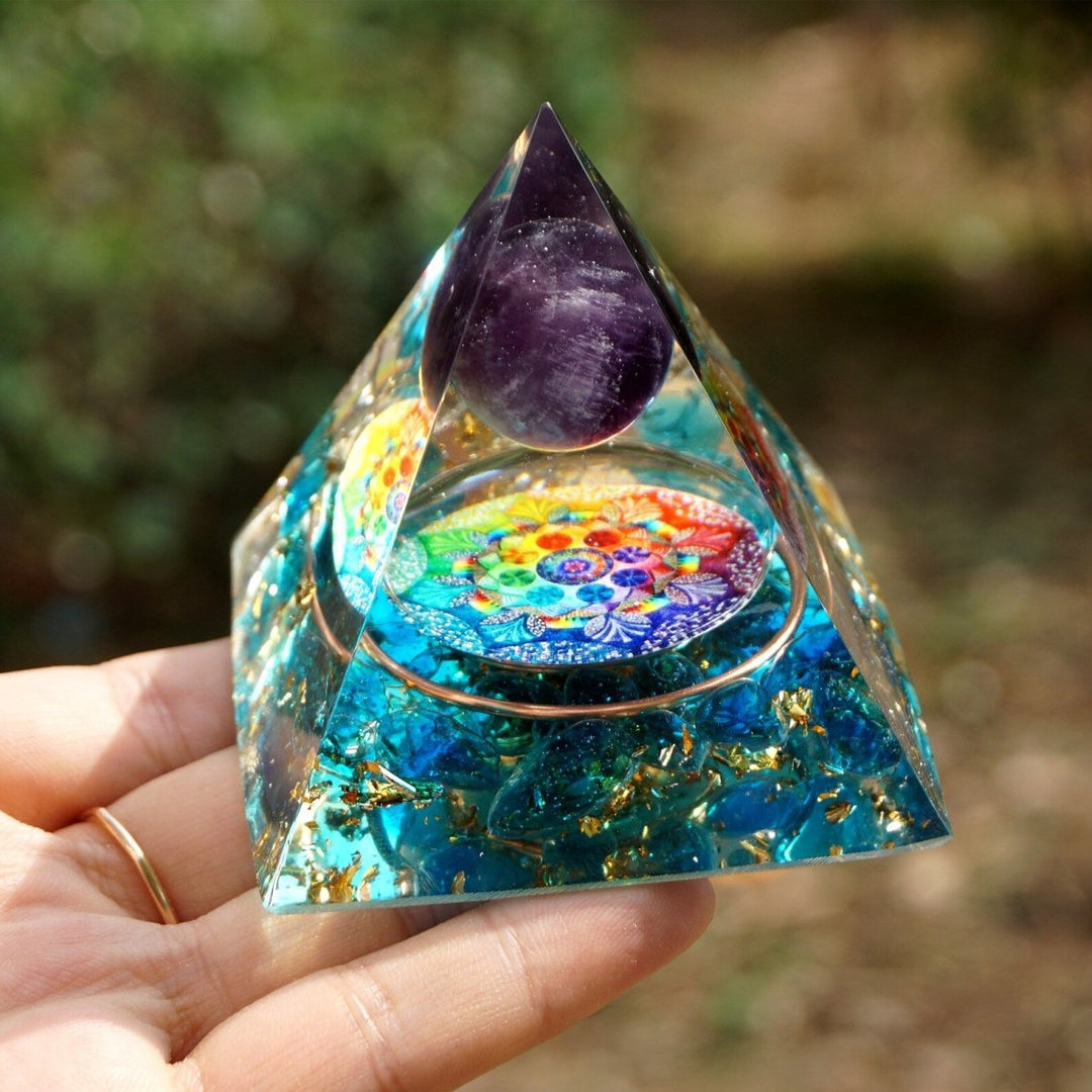 Amethyst & Quarz - Orgonit Pyramide