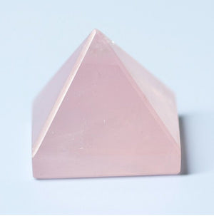 Edelstein - Pyramide - LAMIVA.de - Yoga Schmuck - Spiritualität