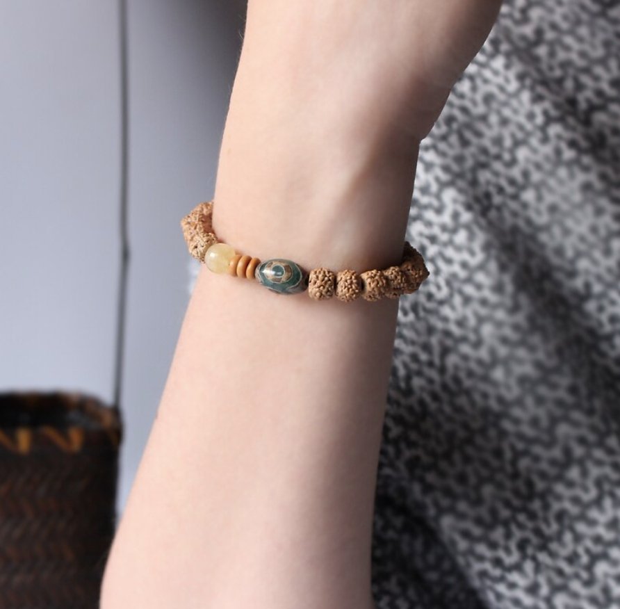 Olive Rudraksha - Armband - LAMIVA.de